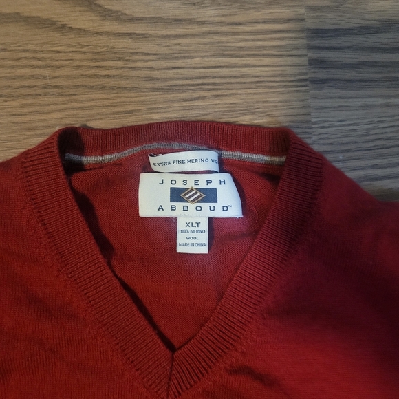 Joseph Abboud Merino Wool V-Neck Sweater - Picture 2 of 6